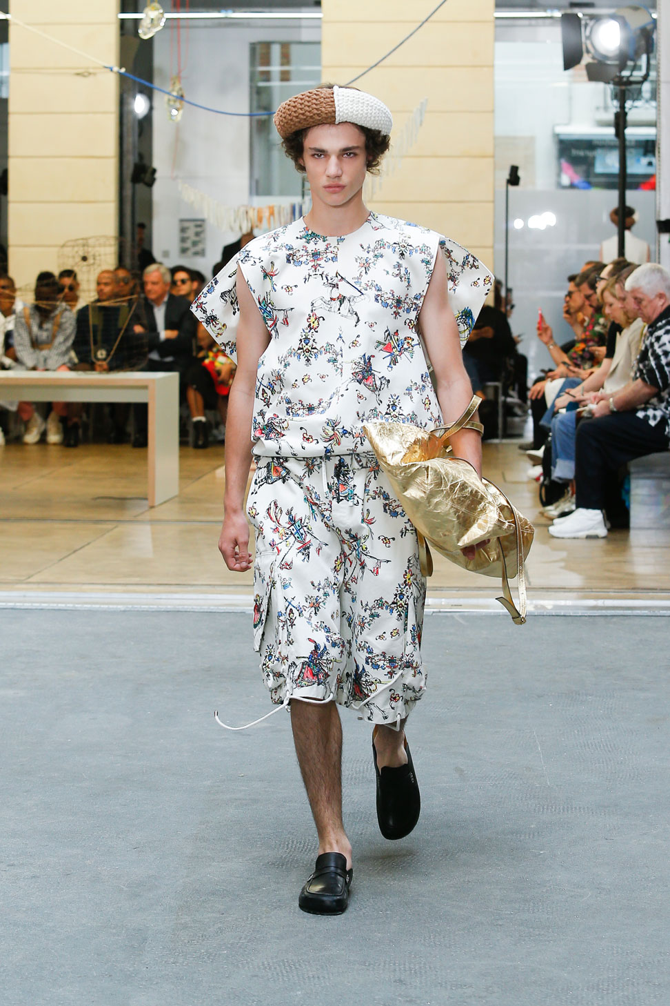 Jonathan Anderson Keeps 'Pushing the Boundaries of Fashion' at
