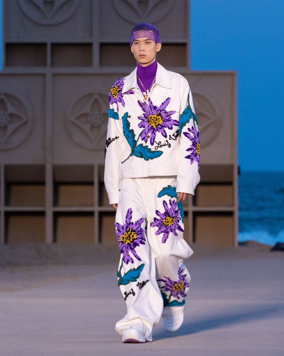 Louis Vuitton Men's Fall 2022 Spin-Off Fashion Show