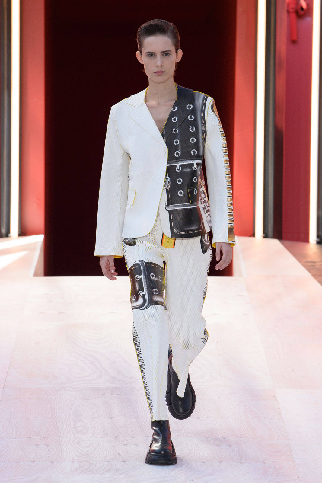 Louis Vuitton SS23 – Paris Fashion Week - THE FALL