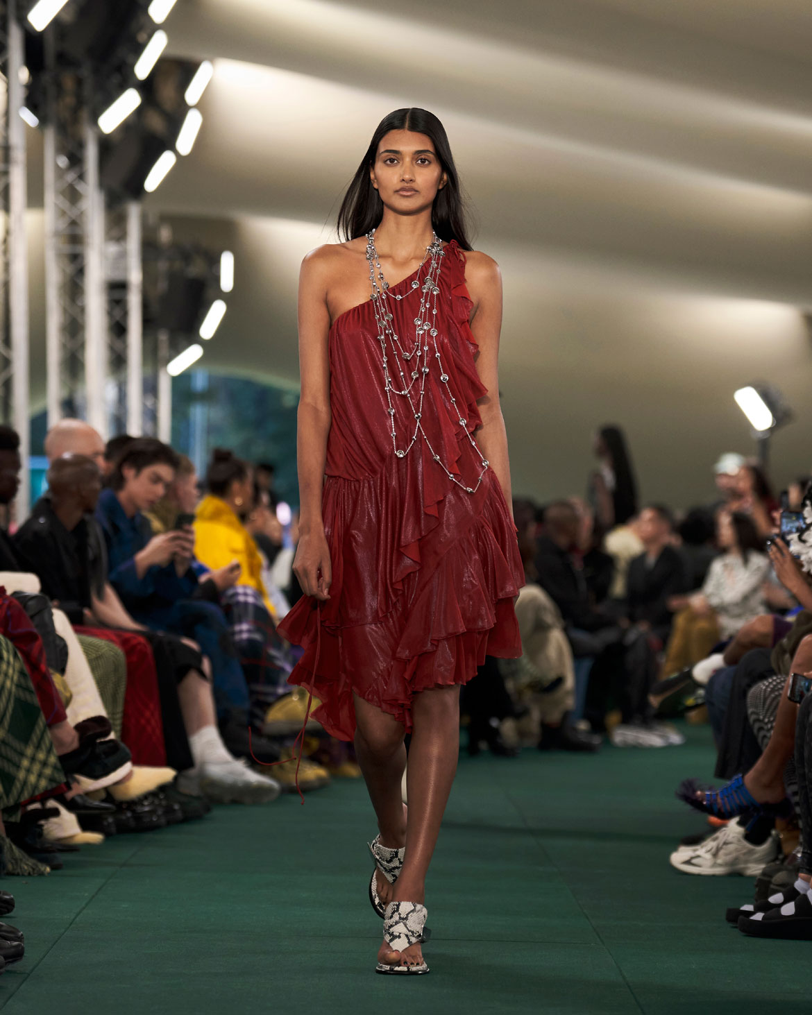Burberry Makes a Triumphant Return to the Runway